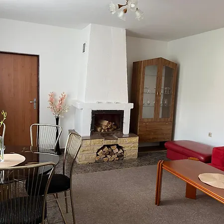 Dom S Parkovanim Apartment *